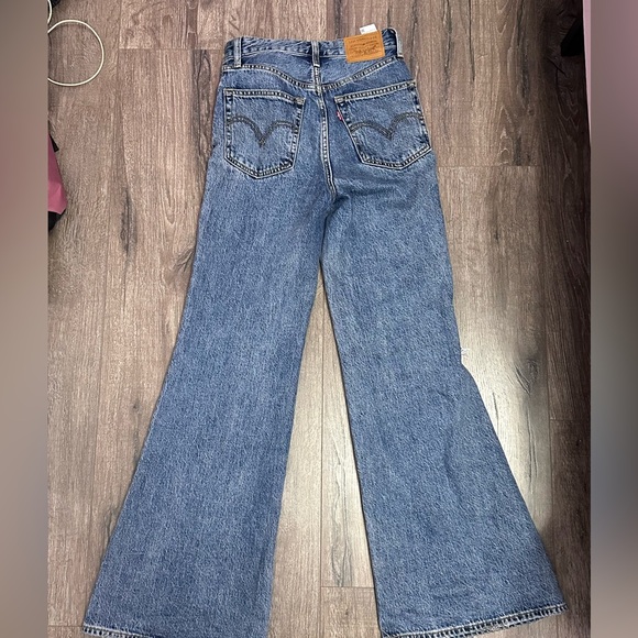 LEVI’S Flared Jeans - Picture 3 of 4